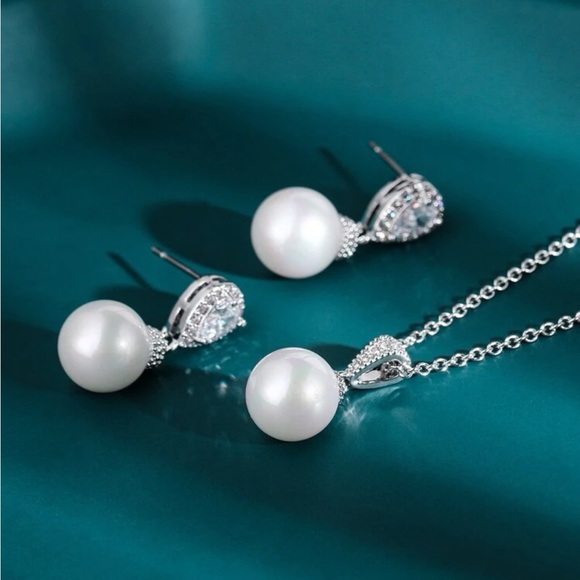 Jewelry set - Picture 3 of 4